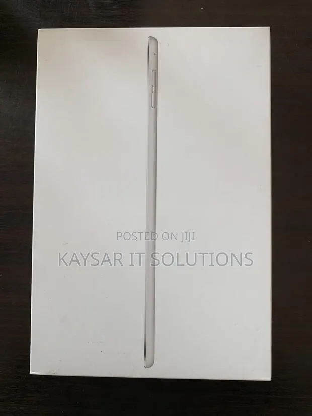 Apple iPad mini 4 128 GB Silver · Photo 1