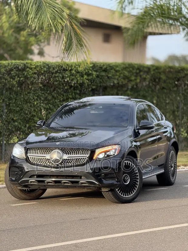 Mercedes-Benz GLC-Class 2017 Black · Photo 1
