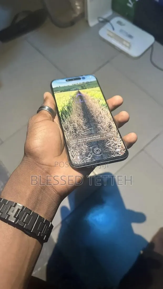 Tecno Spark Slim 256 GB Black · Photo 1