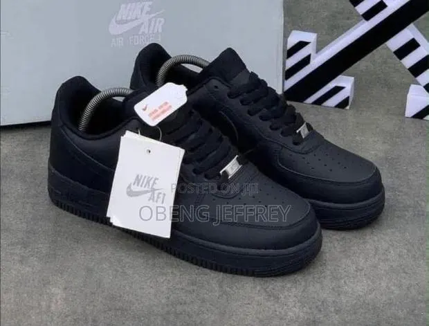 Original Kids Nike Airforce 1 All Black · Photo 2