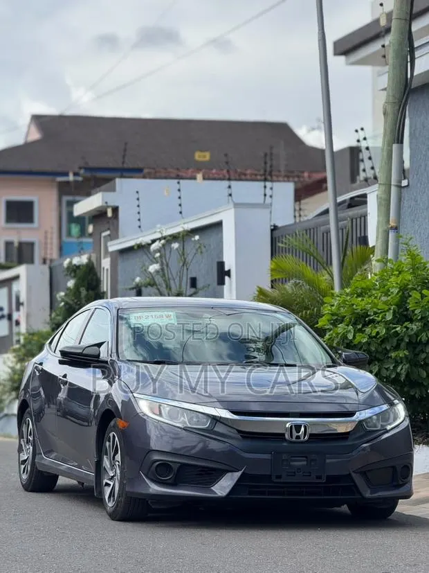 Honda Civic EX 4dr Sedan (2.0L 4cyl) 2017 Gray · Photo 1