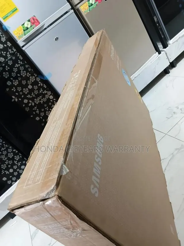 Samsung TV - Watch Netflix and New Movies on YouTube · Photo 1