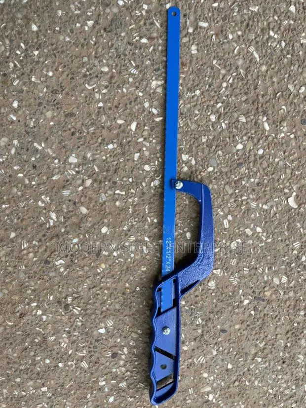 Hand Held Saw · Photo 1