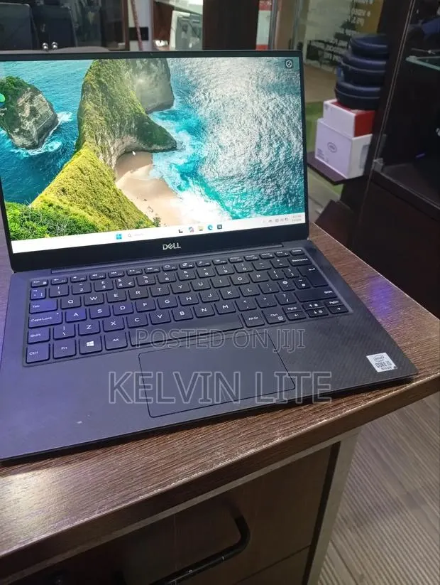 Laptop Dell XPS 13 8GB Intel Core i5 SSD 256GB · Photo 1