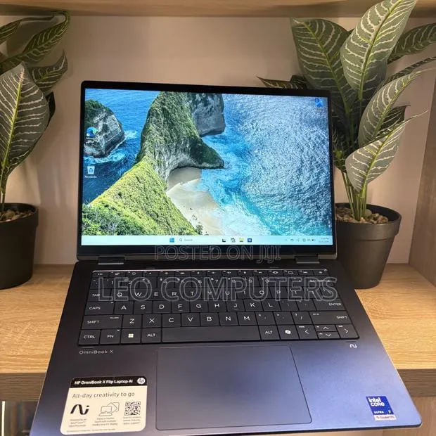 Laptop HP OmniBook X Flip 14" 1GB Intel Core Ultra 7 SSD 1T · Photo 1