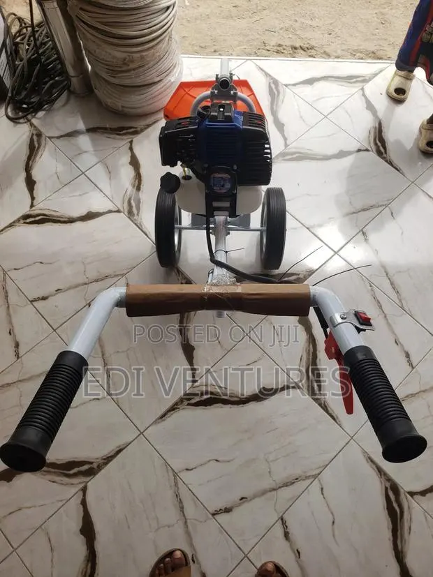 Wadfow Hand Push Gasoline Grass Trimmer Bush Cutter · Photo 1