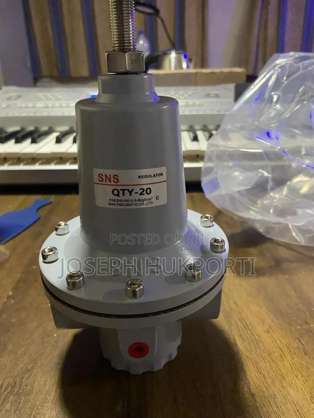 3/4 Inch Pressure Gas Regulator · Photo 1