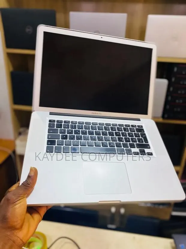Laptop Apple MacBook 2010 8GB Intel Core i7 SSD 256GB