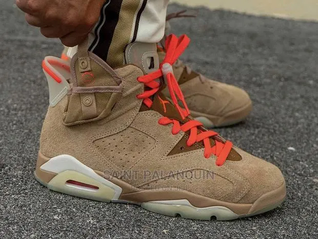 Jordan 6 Retro Travis Scott · Photo 1