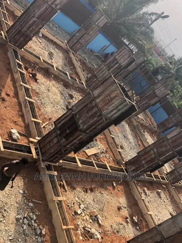 Columns/Pillars/Formwork/Adjustable Molds/Decking · Photo 1