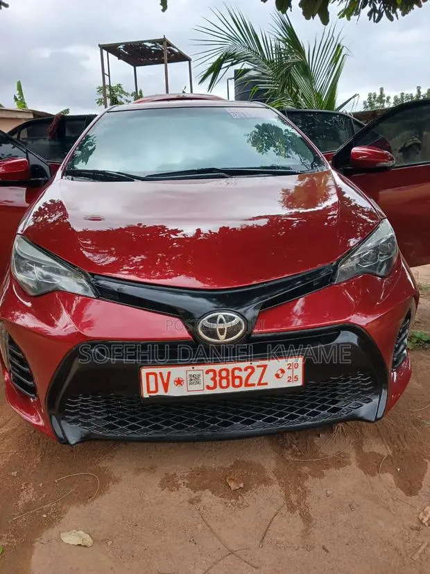 Toyota Corolla 2016 Red · Photo 1