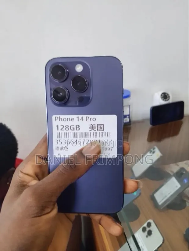 Apple iPhone 14 Pro 128 GB Purple · Photo 1