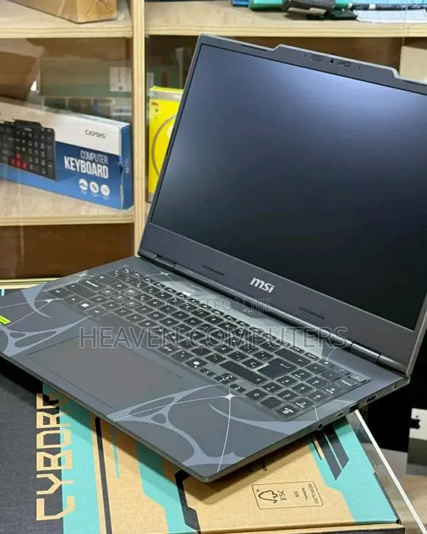 New Laptop MSI Cyborg 15 16GB Intel Core i7 SSD 1T · Photo 1