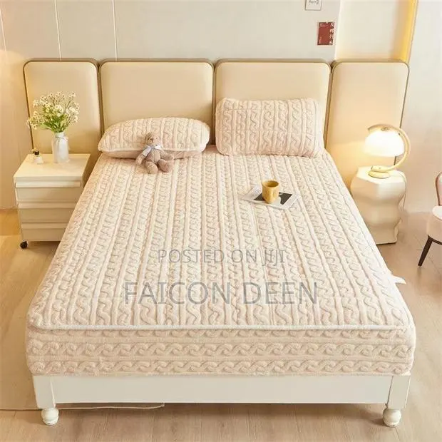 Relax in Softness With This Thick Pure Cotton Fluffy Mattress Covers · Photo 1