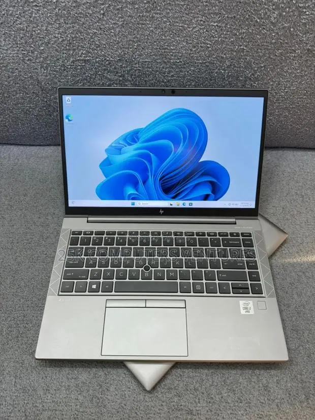 Laptop HP EliteBook 830 G6 16GB Intel Core i5 SSD 512GB · Photo 1