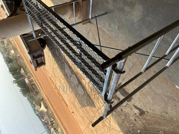 Scaffolding · Photo 1