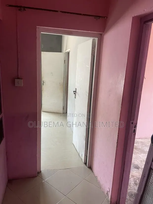 1bdrm Apartment in Afoko Foto for rent · Photo 1