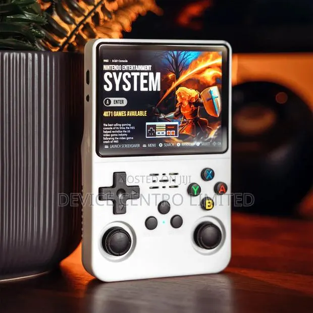 R36s Retro Handheld Console · Photo 1