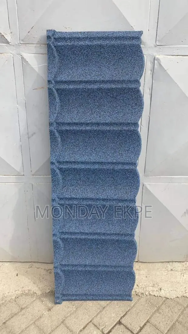Stone Coated Roofing Tiles With Affordable Price · Photo 1