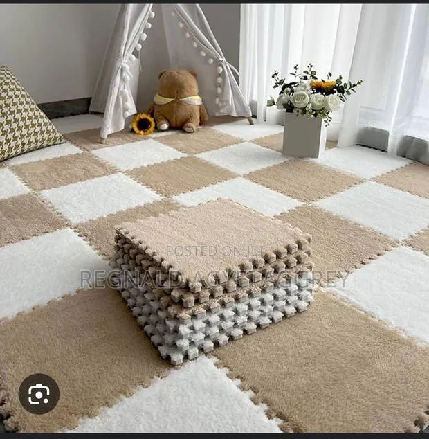 Puzzle Carpet · Photo 1