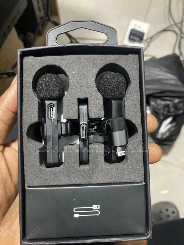 Wireless Microphone for iPhones and Type C Phones. · Photo 1
