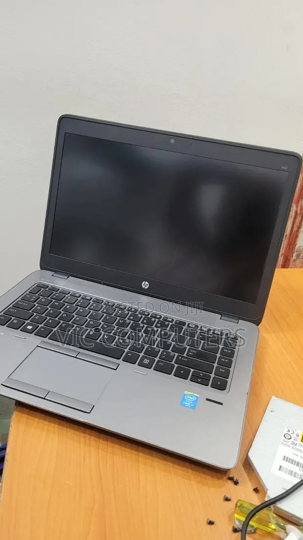Laptop HP EliteBook 840 G2 8GB Intel Core i7 HDD 500GB · Photo 1