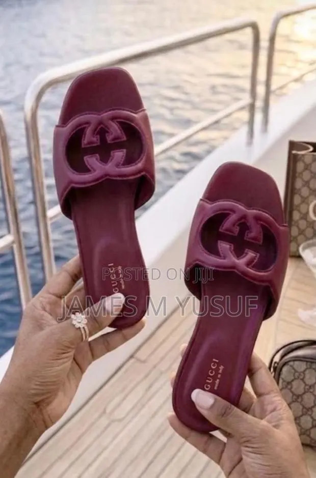 Original Gucci Slippers · Photo 1