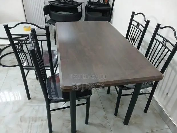 Affordable Dinning Set · Photo 1