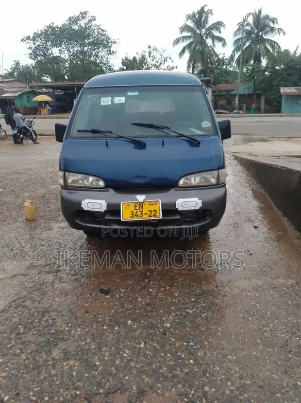 Hyundai H-100 2003 Blue · Photo 1