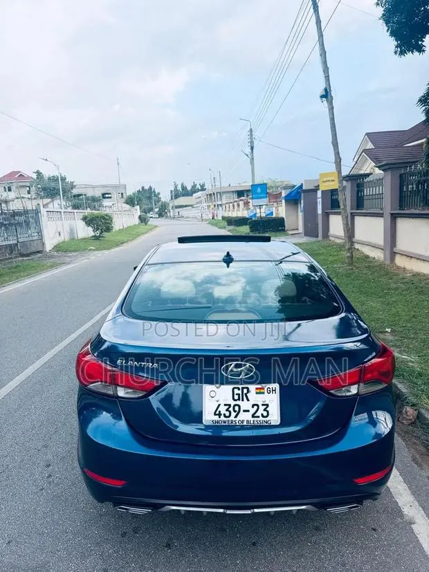 Hyundai Elantra Limited Sedan FWD (1.8L 4cyl 6A) 2016 Blue · Photo 1