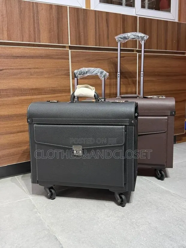 Tectake Black Leather Traveling Bag · Photo 2