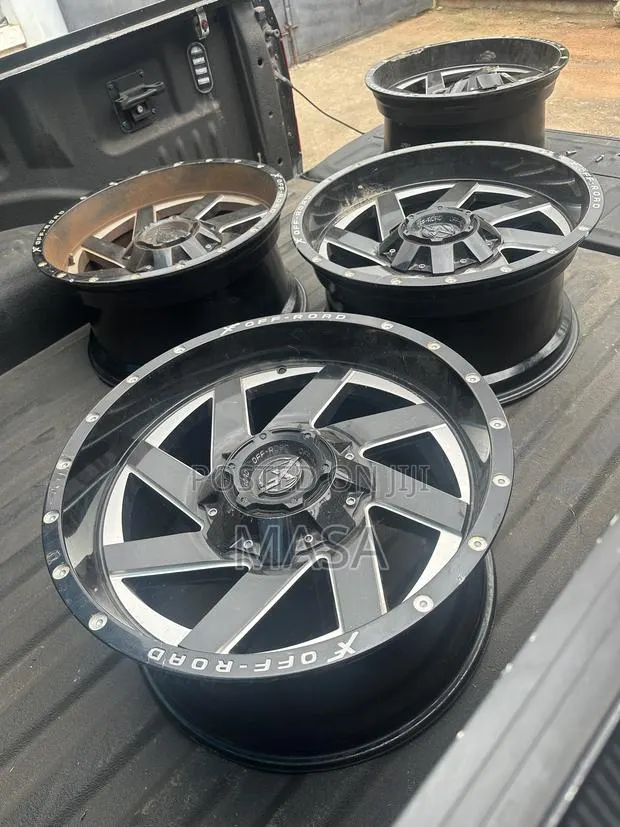 Universal Rims for Pick Up Trucks · Photo 1