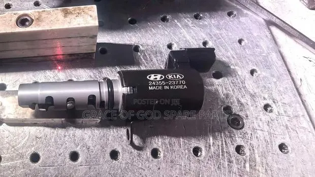 Hyundai Santa Fe 2015-17 2.4L VVT Solenoids Sensor Original · Photo 1