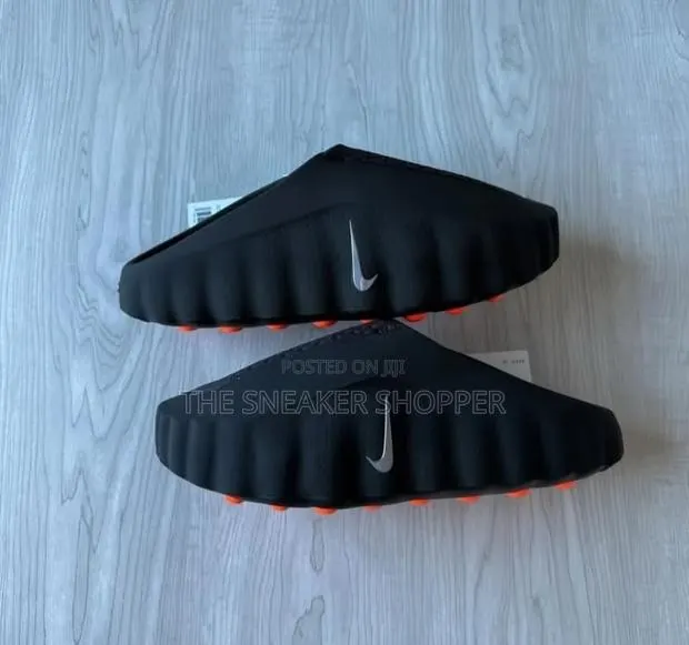 Nike Mind 001 Hyper Crimson · Photo 1