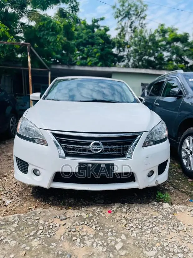 Nissan Sentra 2015 White · Photo 1