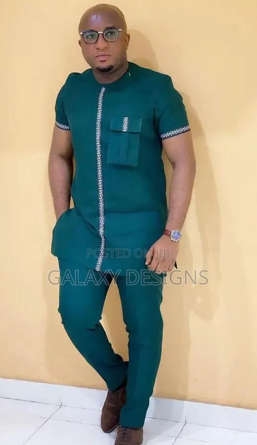 Green Kaftan Men · Photo 1