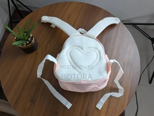 New Kids School Bag With Stylish Design · Photo 1
