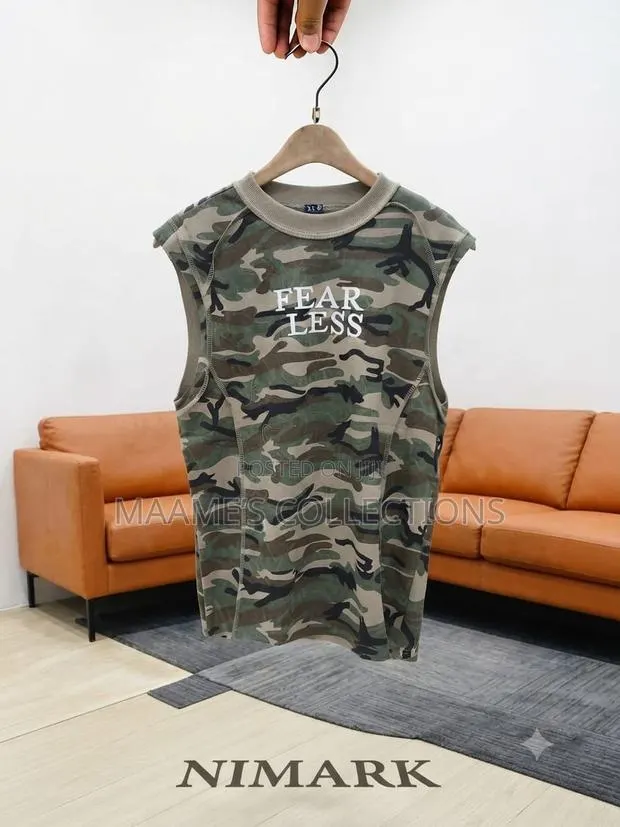 Men’s Camouflage Sleeveless Tank Top · Photo 1