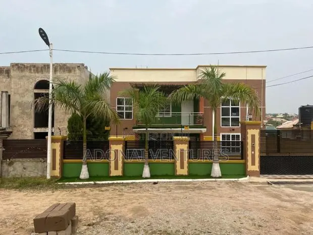 Furnished 5bdrm House in Kronum Buoho, Kumasi Metropolitan for sale · Photo 1