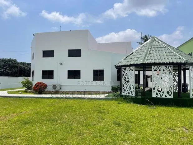 Furnished 8bdrm Mansion in Dzorwulu for rent