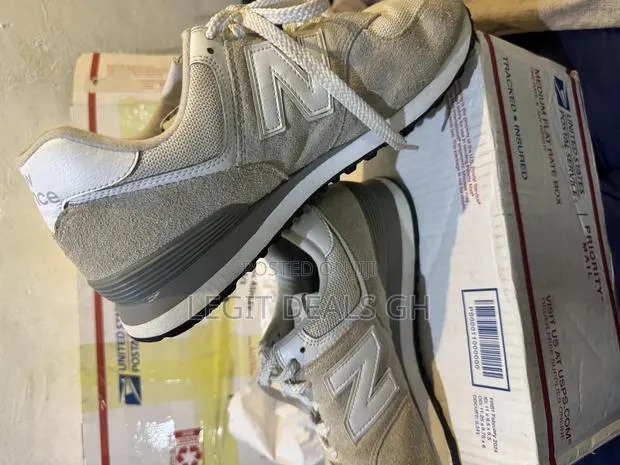 New Balance 574 Grey/White 9 · Photo 1