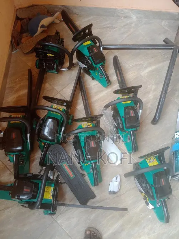 Chainsaw Operator for Tree Cutting · Photo 1