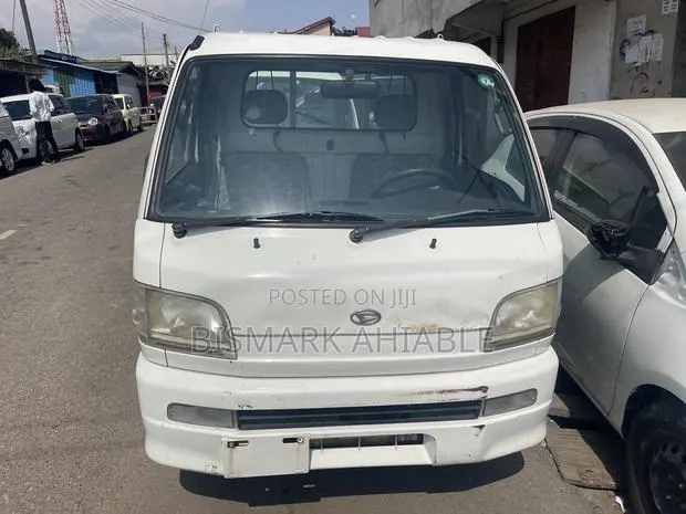 Daihatsu Hijet · Photo 1