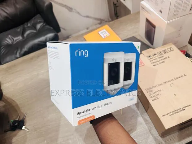 Ring Sportlight Cam Plus · Photo 1