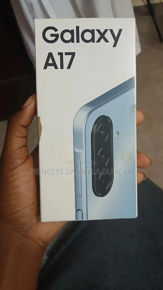 New Samsung Galaxy A17 128 GB Blue · Photo 1