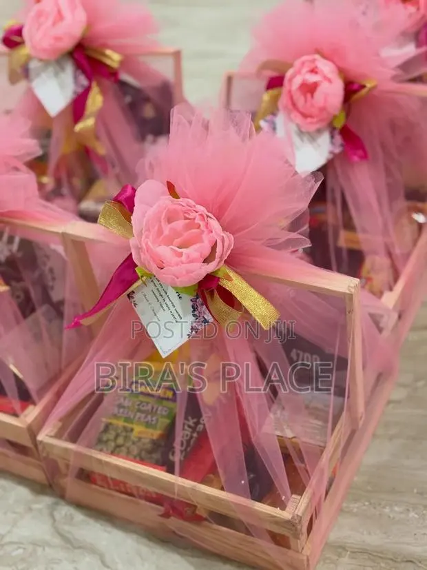 Wedding Gift Wrapping Services · Photo 1
