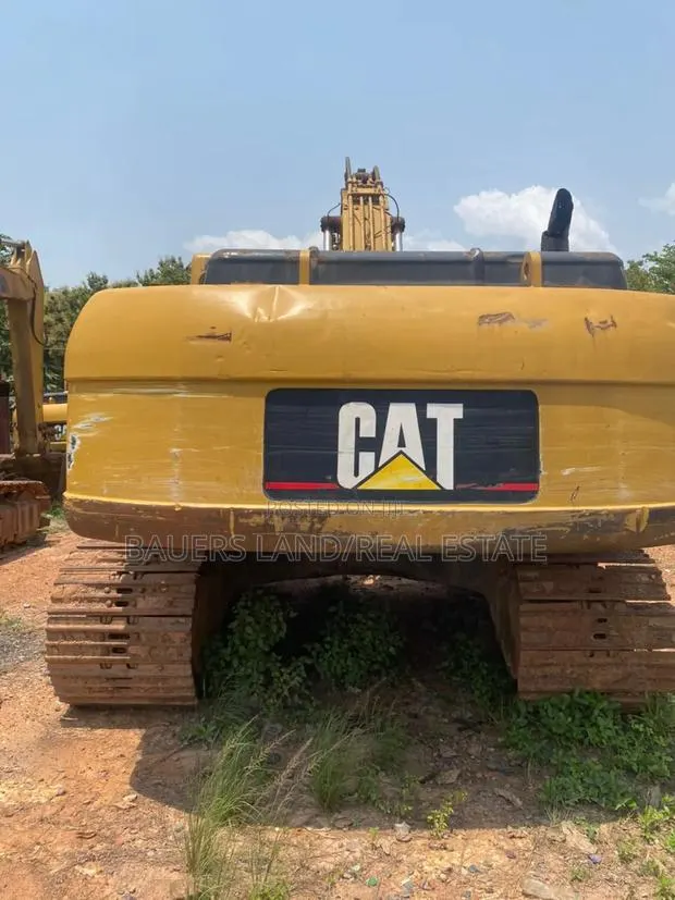 Caterpillar 330c · Photo 1
