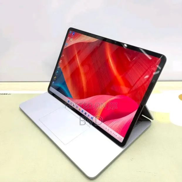 New Laptop Microsoft Surface Laptop Studio 2 32GB Intel Core i7 SSD 1T · Photo 1