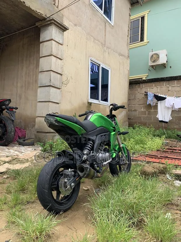 Kawasaki Z125 Pro 2018 Green · Photo 4