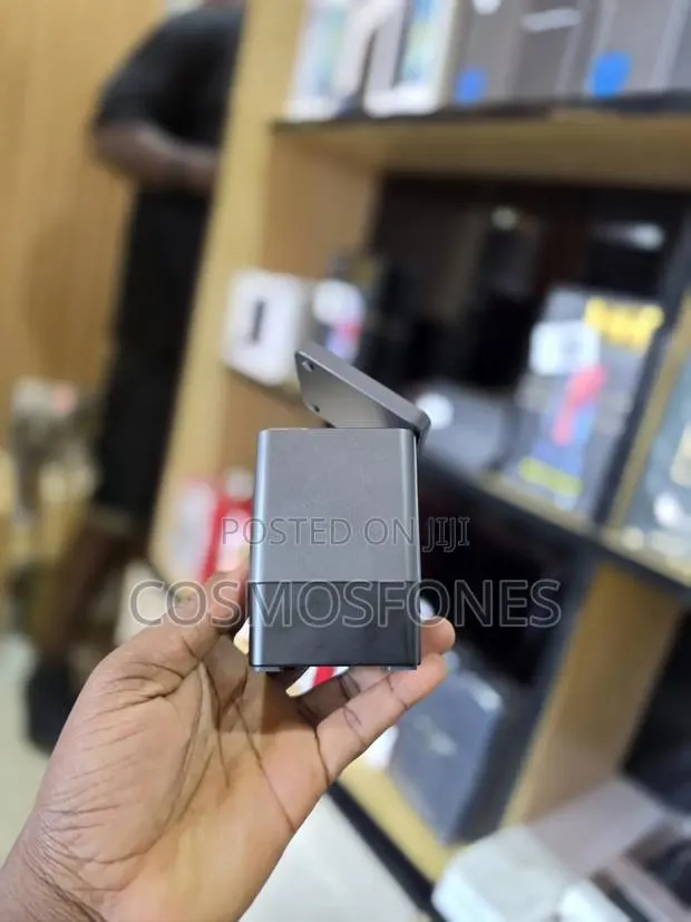 Power Combo Tower Charger · Photo 1